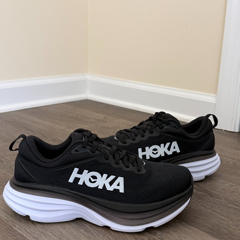 NWT: HOKA Women's Bondi 8 Wide Low Top Sneakers: Size 8